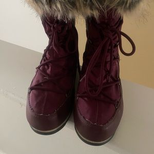 Moon boots